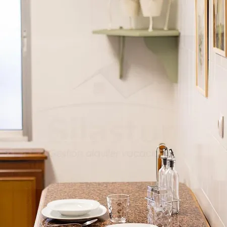 Ezcurdia, Appartamento *